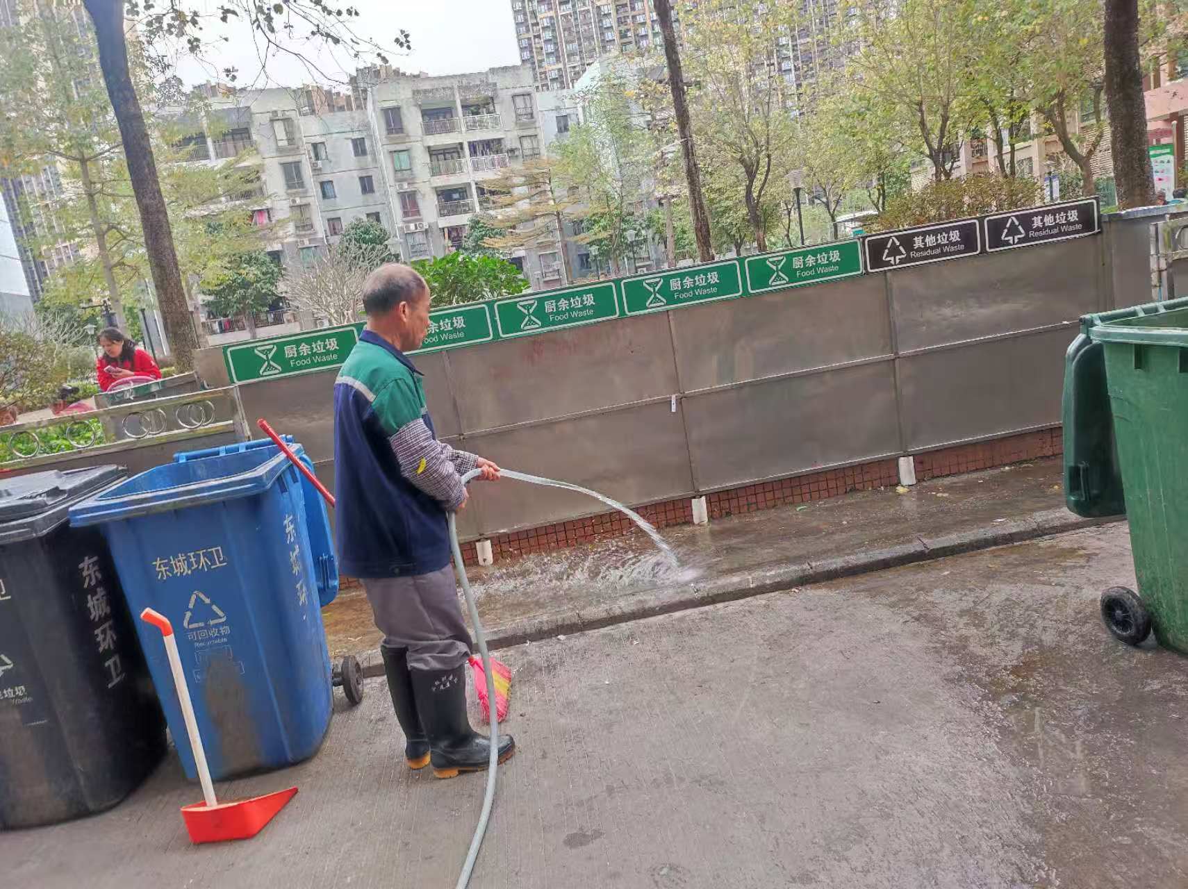 洗平臺，垃圾池2.jpg